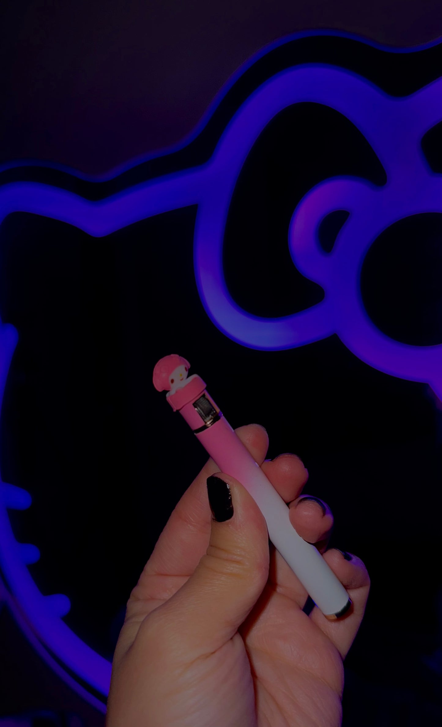 Hello kitty stash box & lighter