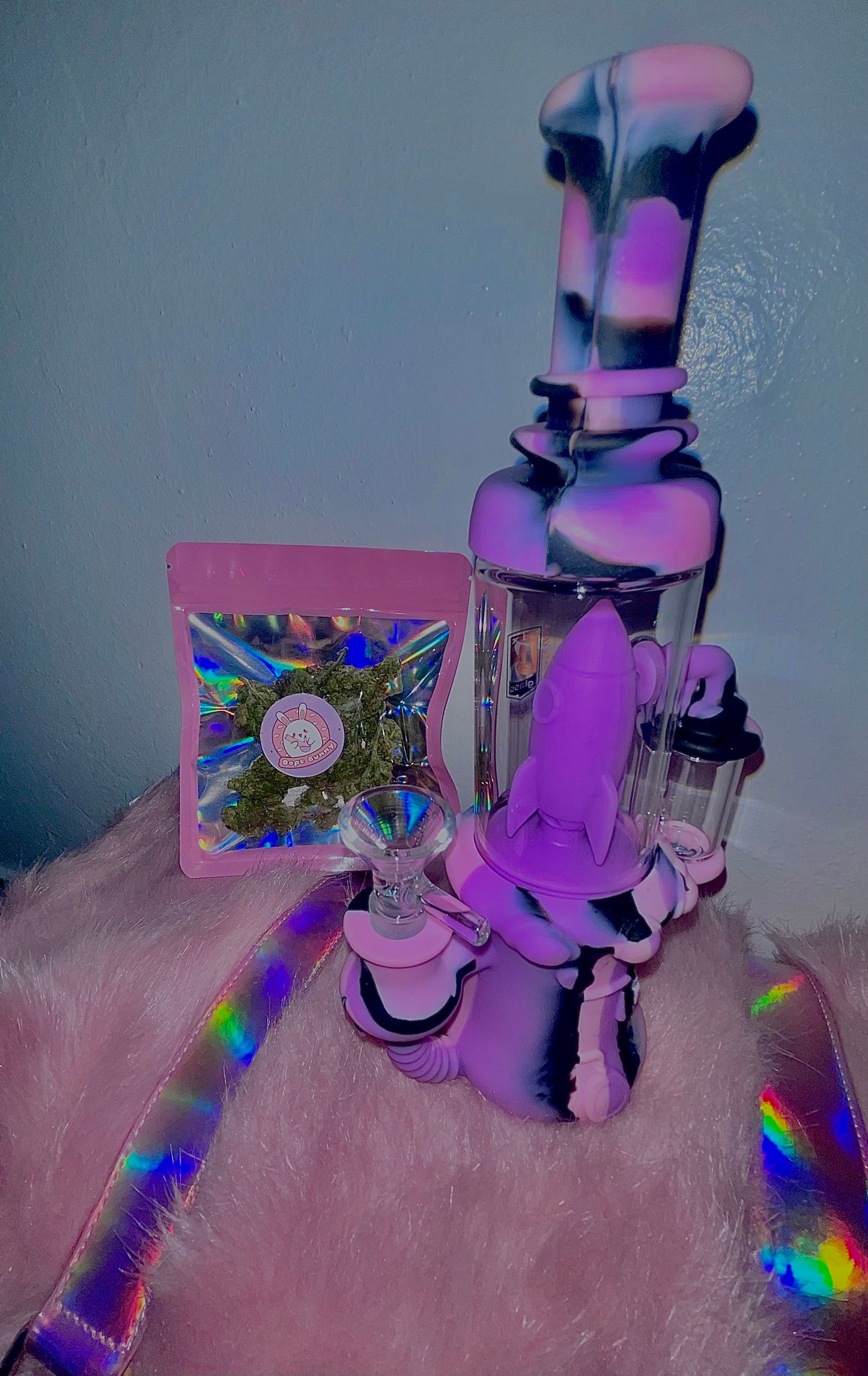 Spaceship Silicone Bong