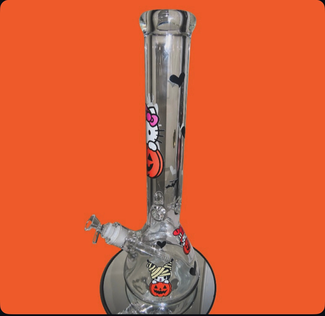 Sanrio Spooky Bong 🧡